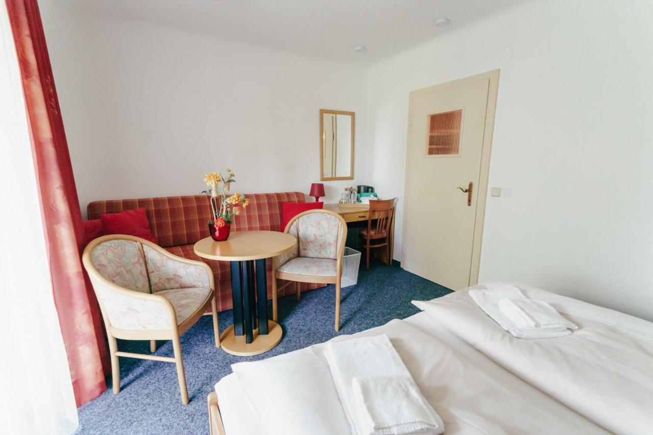 Gaestehaus Frank Hotell Velden am Wörthersee Exteriör bild