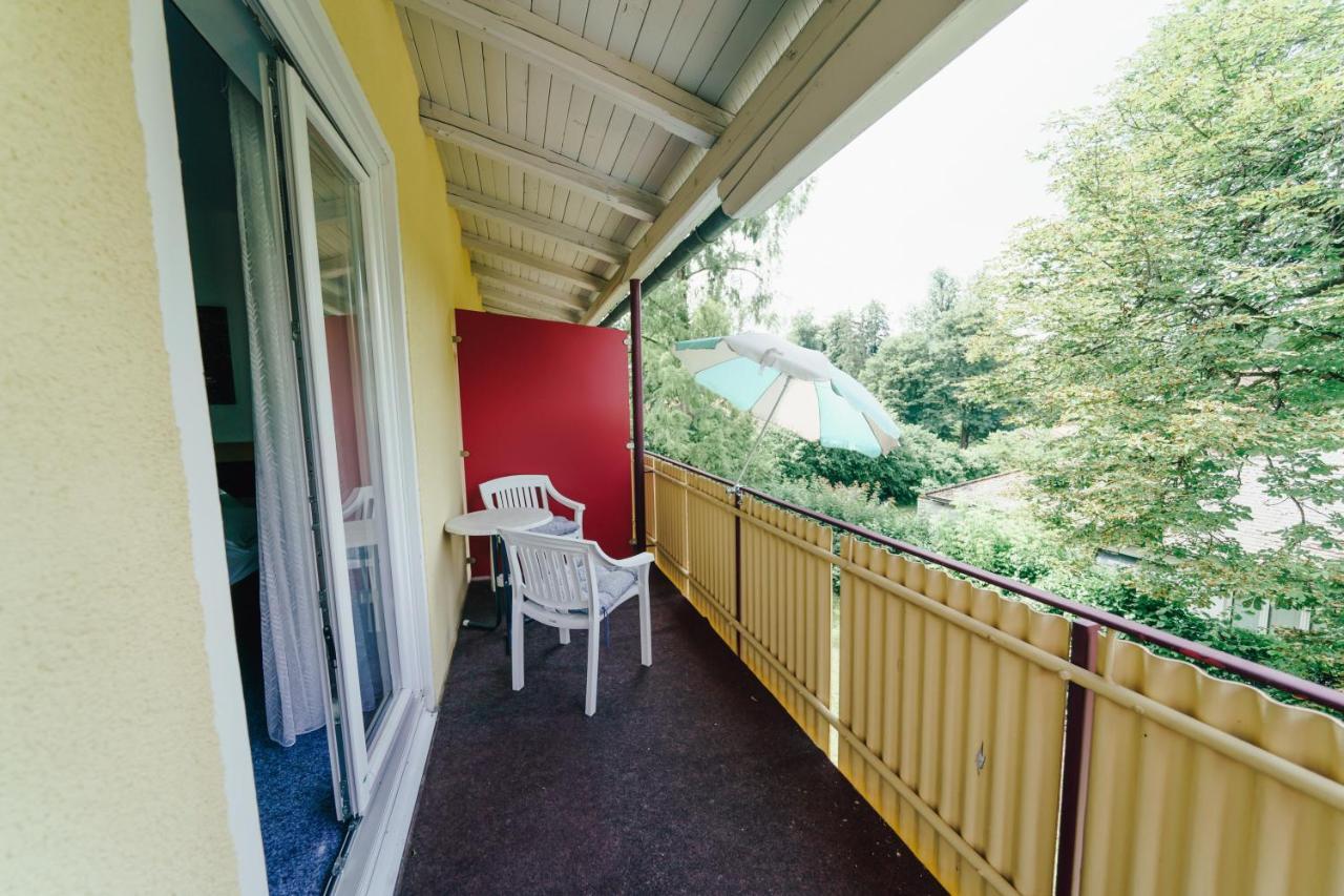 Gaestehaus Frank Hotell Velden am Wörthersee Exteriör bild