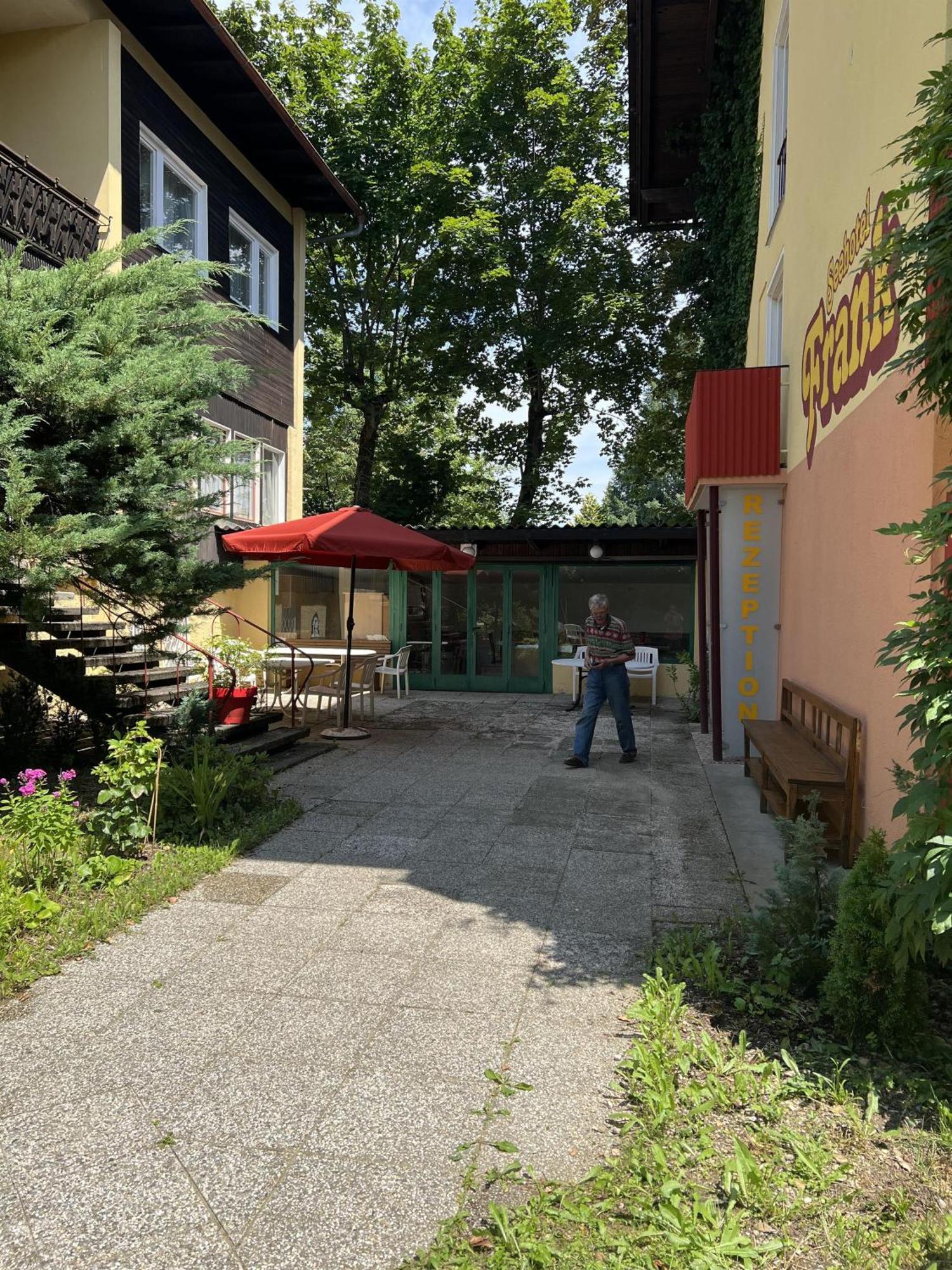 Gaestehaus Frank Hotell Velden am Wörthersee Exteriör bild